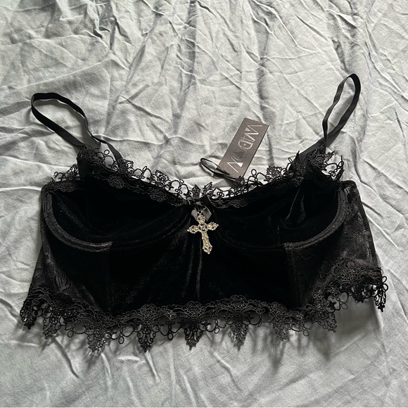 Dollskill Widow Dark Morphine Eyes Velvet Bra Bralette Crop Top Black NWT - Picture 4 of 7